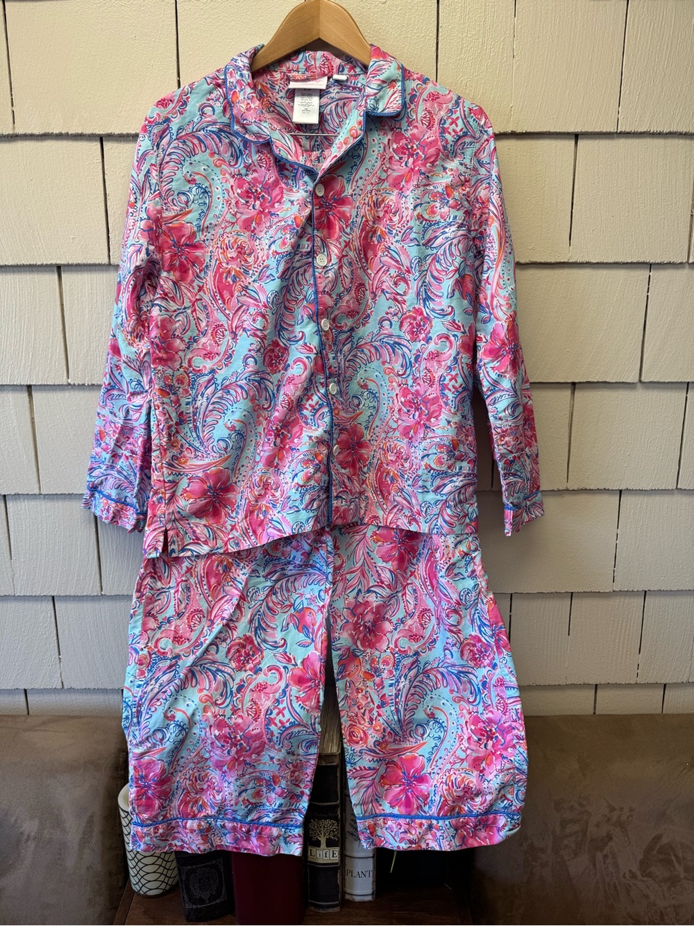 Lilly Pulitzer Long Sleeve and Pants Pajamas Set Paisley Size L teen or S women'
